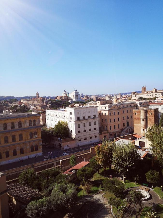 Superattico Sul Colosseo Roma Esterno foto